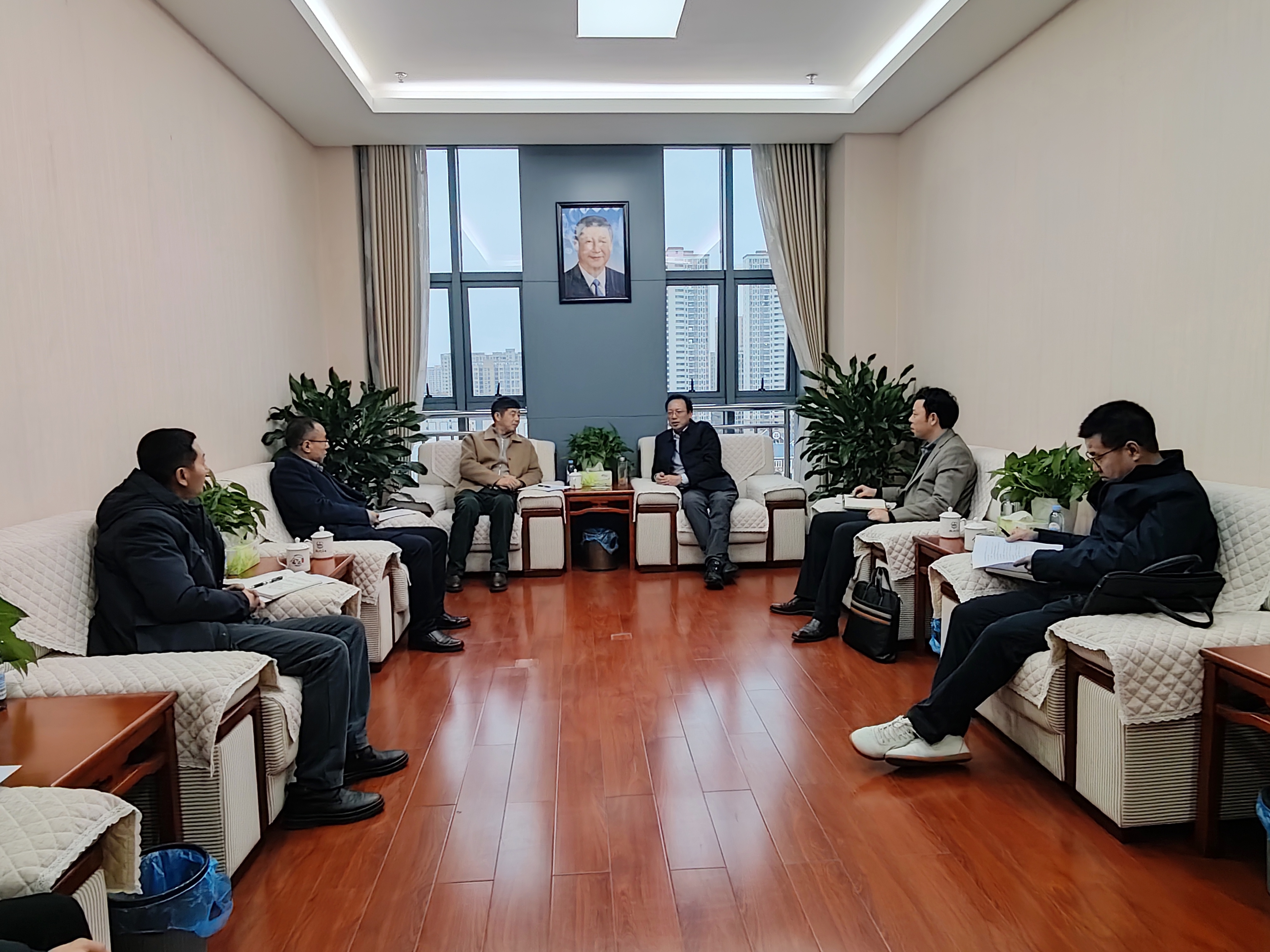 陳昭玖帶隊(duì)赴會(huì)昌縣拜訪縣委主要領(lǐng)導(dǎo)并對(duì)會(huì)昌園區(qū)作調(diào)研檢查